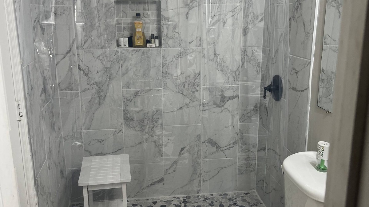 Decatur House | 4bd 3bth with recording studio