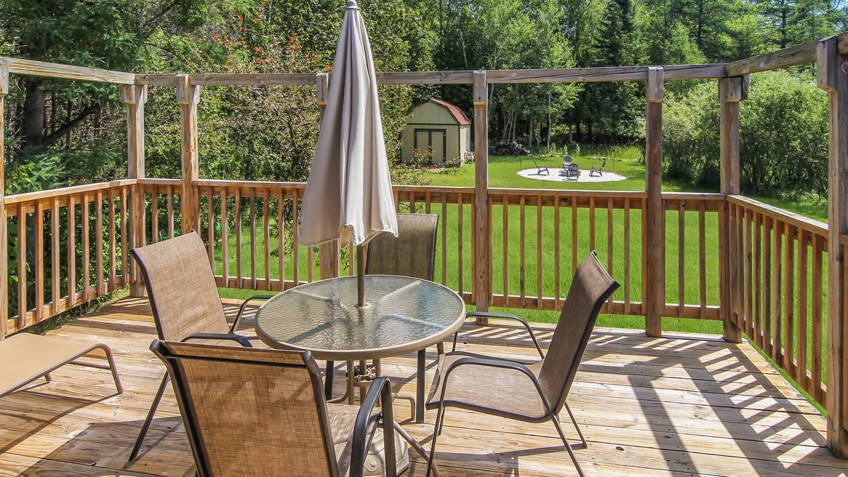 Traverse City House | 4Bd Cozy Alpine House Situated In The Middle Of All Up-North Hot Activities!