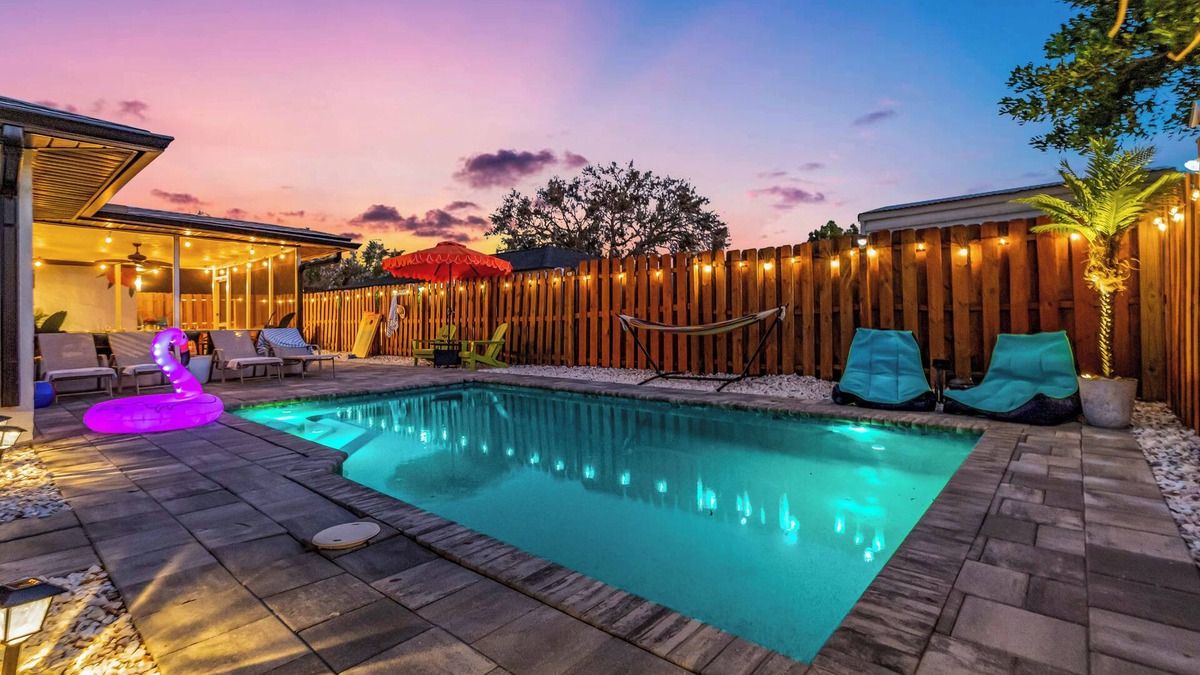 Whitfield House | 4BD Saltwater Pool Home near Beaches w/Game Room & Arcade