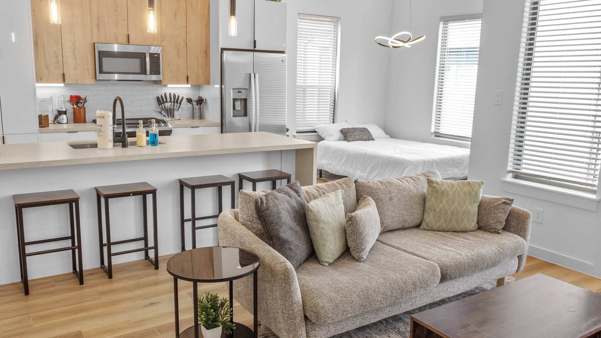 OST - South Union House | 4BD Urban Retreat Prime Location Gym Parking