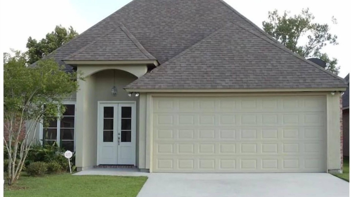 Shenandoah House | !4BR 2.5BTH!by Hospitals & LSU!NOLA easy drive!