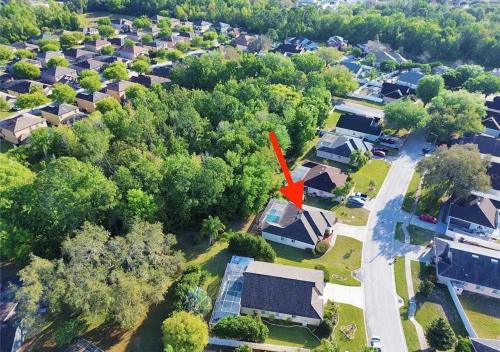 Thousand Oaks House | 4BR 2BA Heated Pool Home 9 Mi to Disney Parks Sunshine Cove