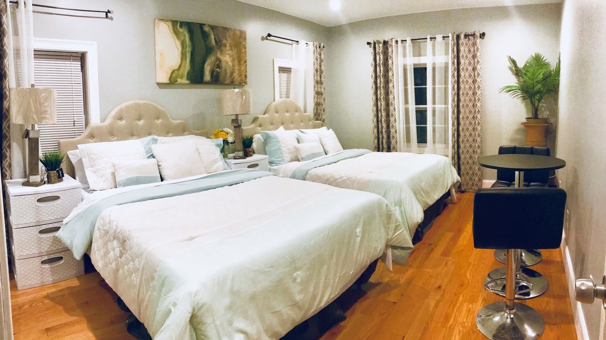 Quincy Apartment | 4BR 2BATH WOLLASTONBEACH.Near BOSTON2