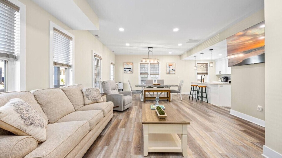 Ventnor City House | 4BR/3.5BA Modern Beach Home