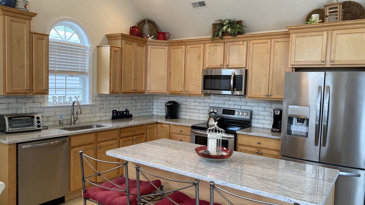 North End House | 4BR - 3 Bath/9th & Central