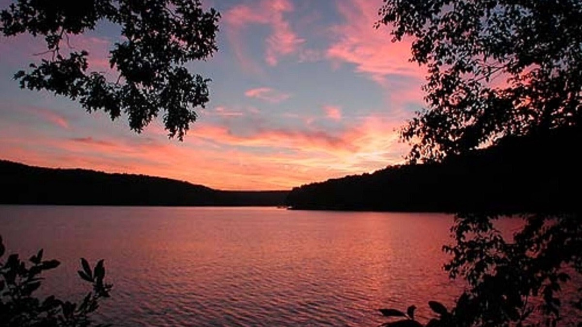 Swanton Cabin | 4BR/3BA; Deep Creek Lake State Park is steps away!