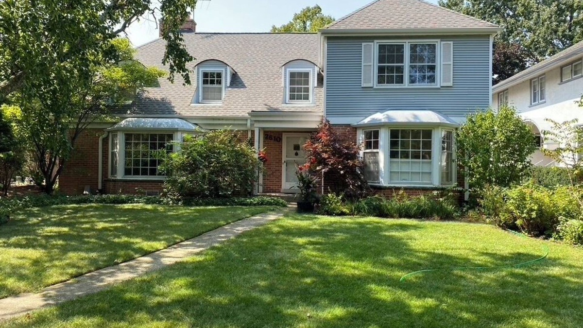 Forestview House | 4BR, 3BA Evanston IL home, great location, super kitchen, Jan-May 2025 monthly.