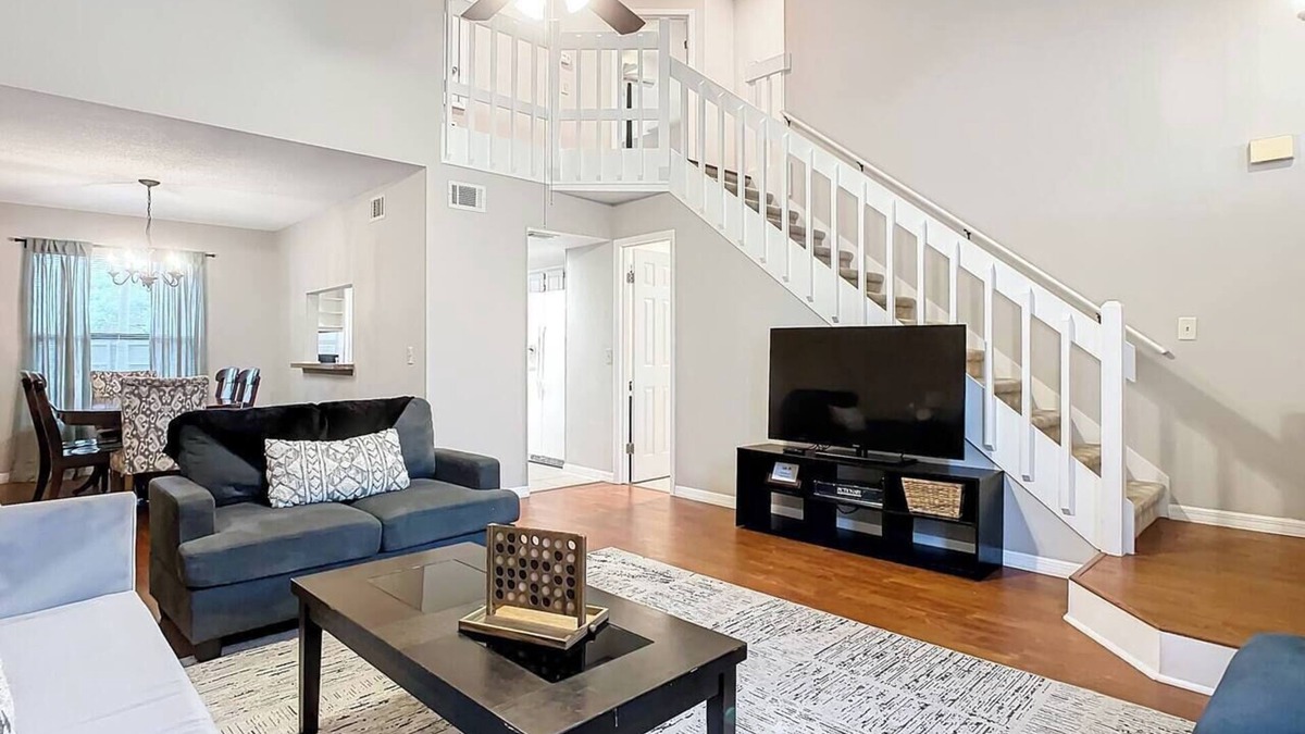 Port Orange House | 4BR/3BA Sleeps 12 Yard + Grill