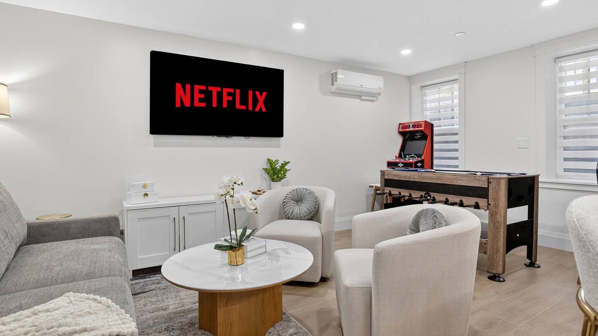 Central Square Apartment | 4BR 3Bath + Game Room | Harvard MIT Apt