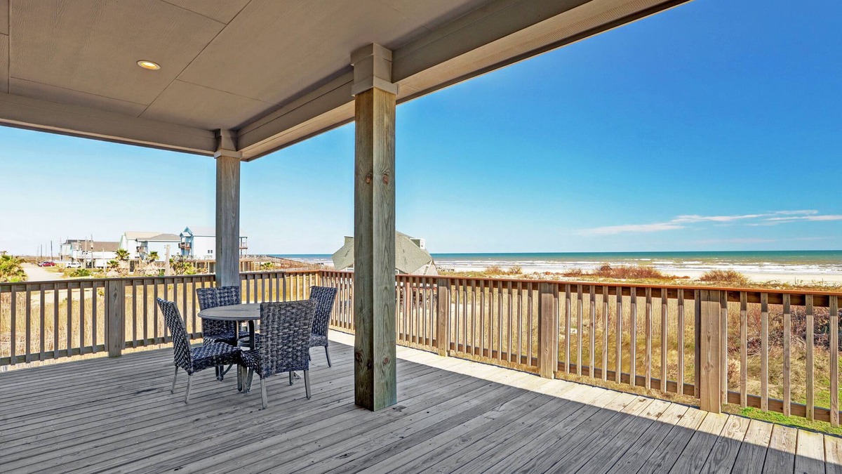 San Luis Beach House | 4br/4ba - Ocean Views - Pet Friendly - Sleeps 14