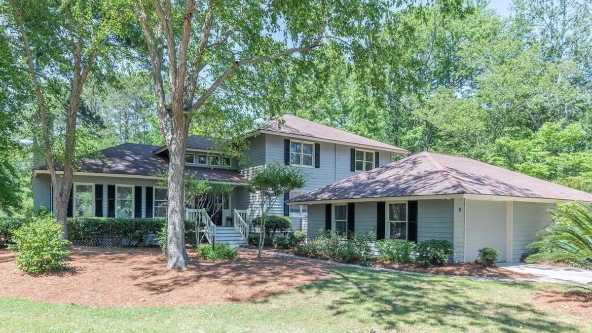 Okatie House | 4BR/4BA Private Island Retreat/Country Club - 25 mins from HHI - Golf Included