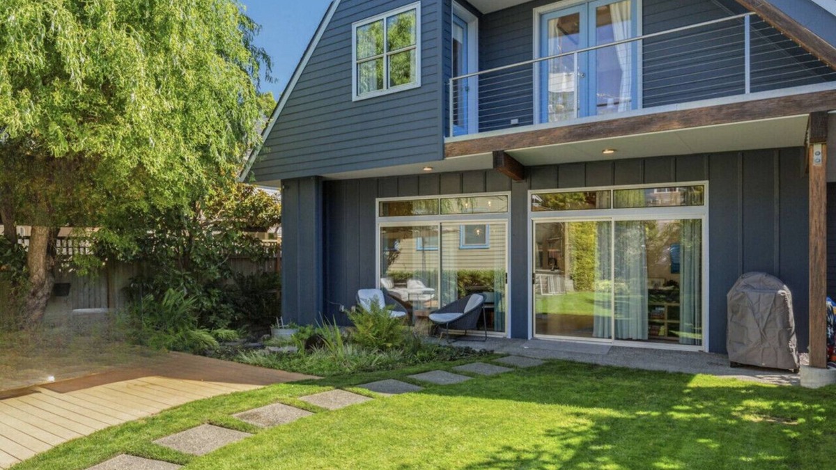 North Queen Anne House | 4BR 4BA The Gardens at Queen Anne