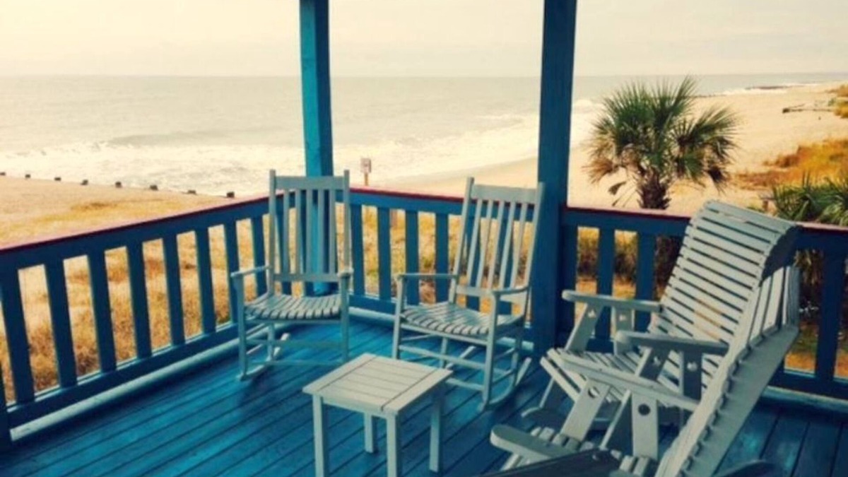 Edisto Island House | 4BR/4Bth Direct Oceanfront,House,Covered Porch and fireplace!