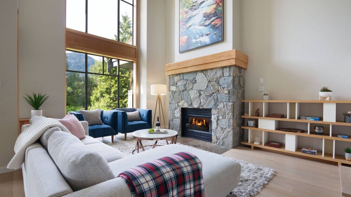 Nicklaus North Ski Chalet | 4BR/5BA on Golf Course-Private HT, Gondola Parking
