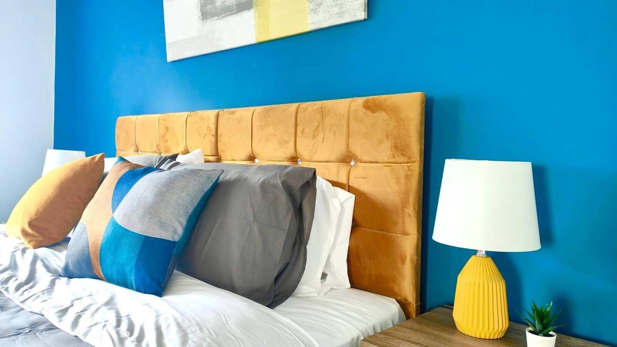 Stanley House | 4BR Free Parking Wi-Fi Wakefield, Long Stays, close to Pinderfields Hospital