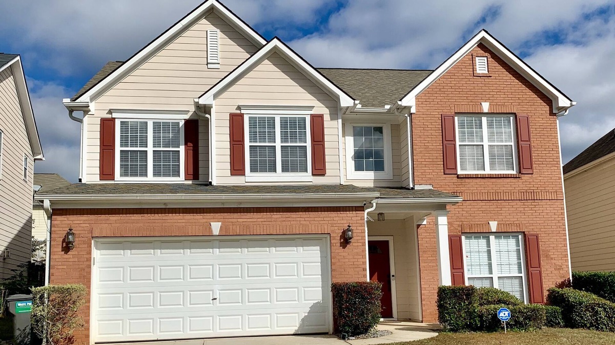 Norcross House | 4BR Home Near I-85/I-285 Ideal for Remote Work/Study