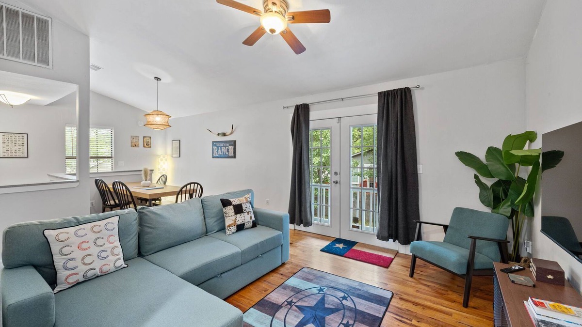 Blackshear-Prospect Hill House | 4BR house in trendy East Austin