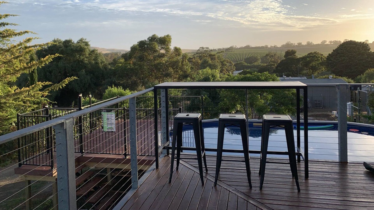 Upper Wakefield House | 4br house with pool in quiet spot (sleeps 10)