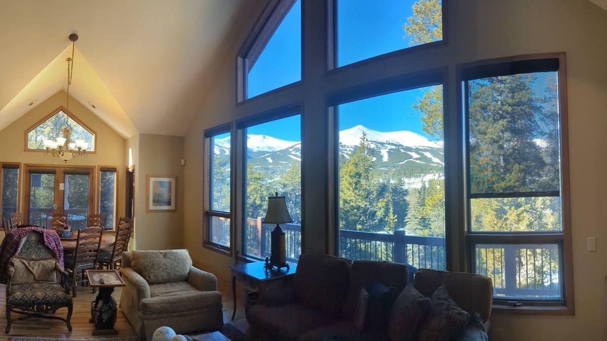 Weisshorn House | 4Br in the heart of Breck with stunning views