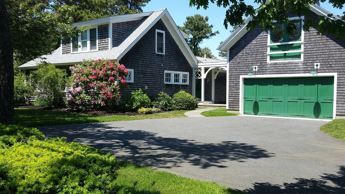 North Chatham House | 4BR+Loft Beautiful Chatham-Year Round-Sleeps up to 8 & 1 Mile to Town *Video*