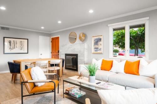 Los Gatos Villa | 4BR Lux Los Gatos Home: Style & Comfy