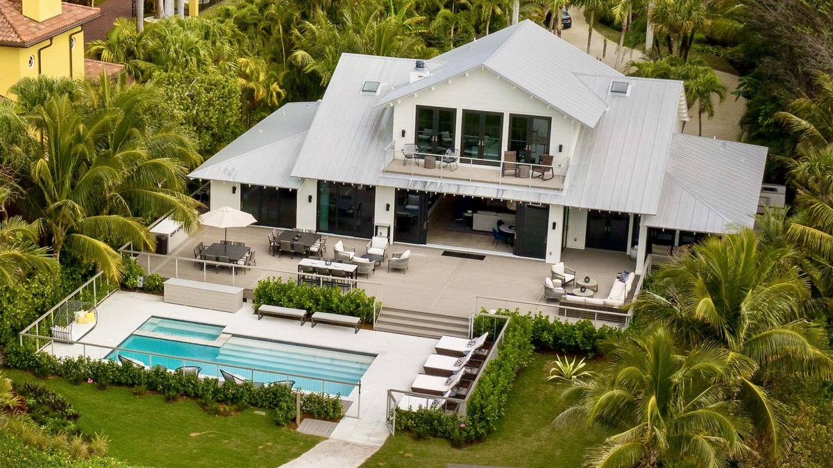 Wulfert House | 4BR Luxury Beachfront Retreat with Designer Finishes & Panoramic Gulf Views