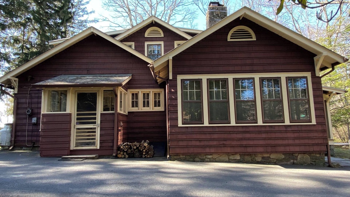 Skytop House | 4BR Pocono home on Skytop property with access to many resort activities/dining