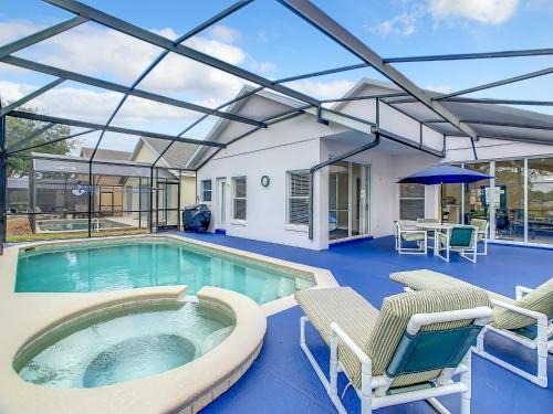 Four Corners House | 4br Themed Retreat W Pool & Resort Access