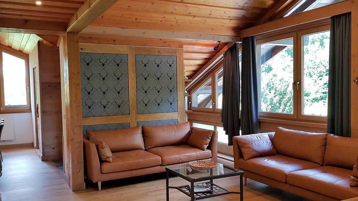 Ofterschwang House | 4th floor skier's getaway near ski lifts w/balcony, wood-burning fireplace