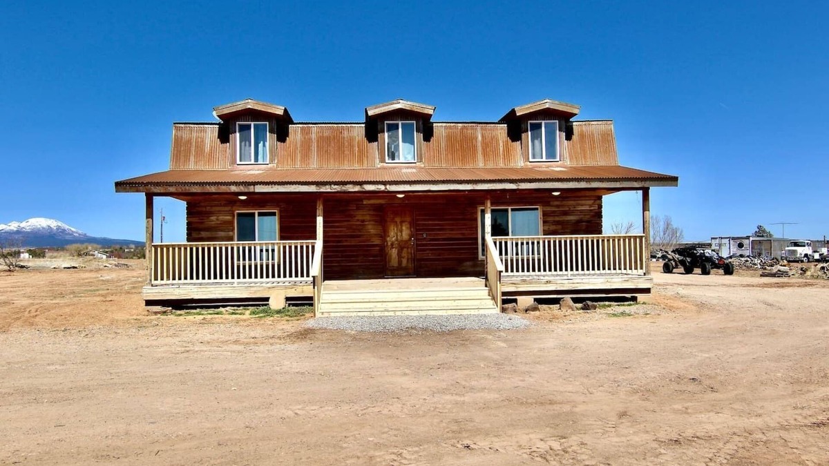 Blanding Cabin | 4x4 Cabin with a Rustic Flavor