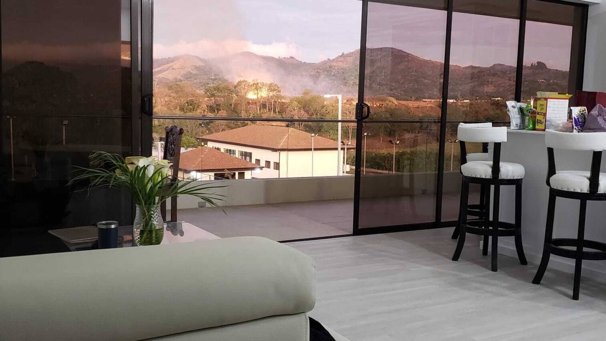 Bolivar Apartment | 5* 2 D Mountnview+Airport+nPool+3 bed +Bb Crib+