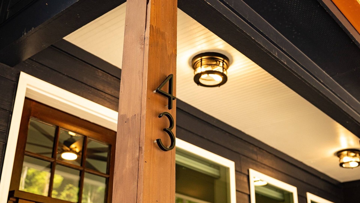 Sautee Nacoochee Cottage | 5.5mi to Helen - Couples Shower - Private Fire Pit