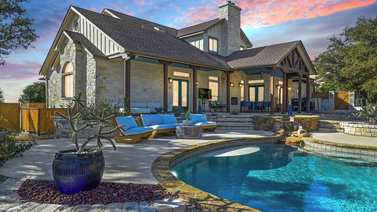 Dripping Springs House | 5 Acres - Pool, Game Room, Casita, Gym, + Office