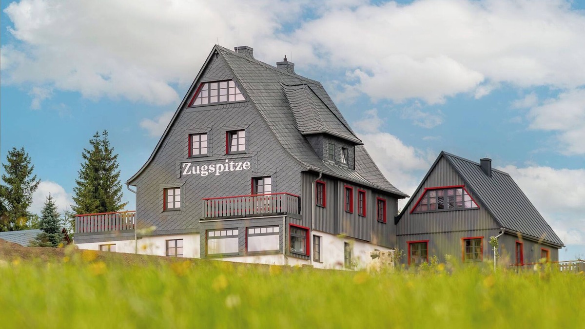 Waldidylle Apartment | 5* Apartment Wide View