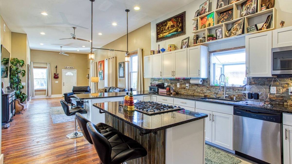 Buechel House | 5 Bd/3 Ba-Near Expo/UL/Fair/YUM/Zoo