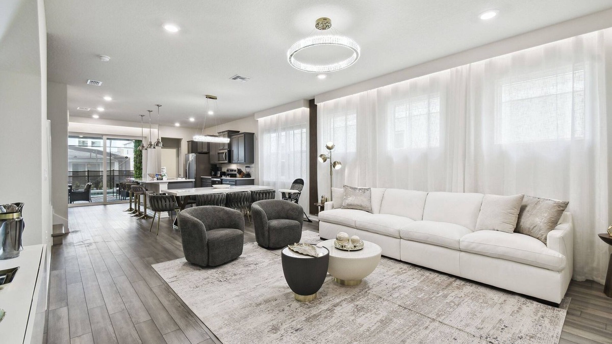 Four Corners House | 5 BD En-suites, Game Room, Pool, Sleeps 14, Disney