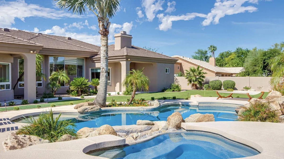 Central Scottsdale House | 5 bd Luxury Oasis, Heated Pool/Spa, Pickle Ball!