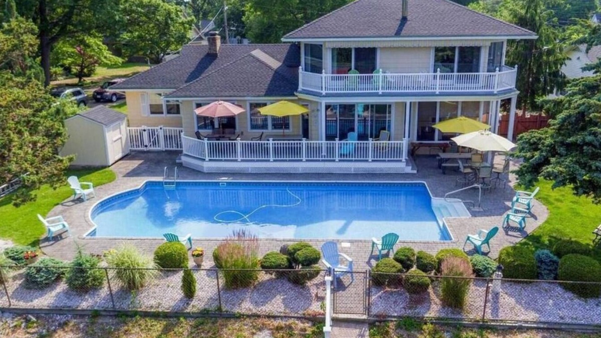 Point Pleasant House | 5-Bdrm Home w/Large Pool near beaches on canal