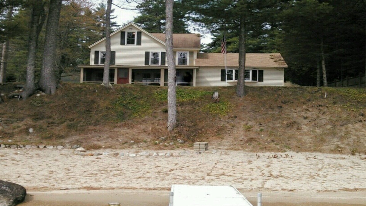 North Sebago House | 5 bdrm Lakefront, Sebago Lake,100ft of Sandy Beach, Winter seasonal rates avail.