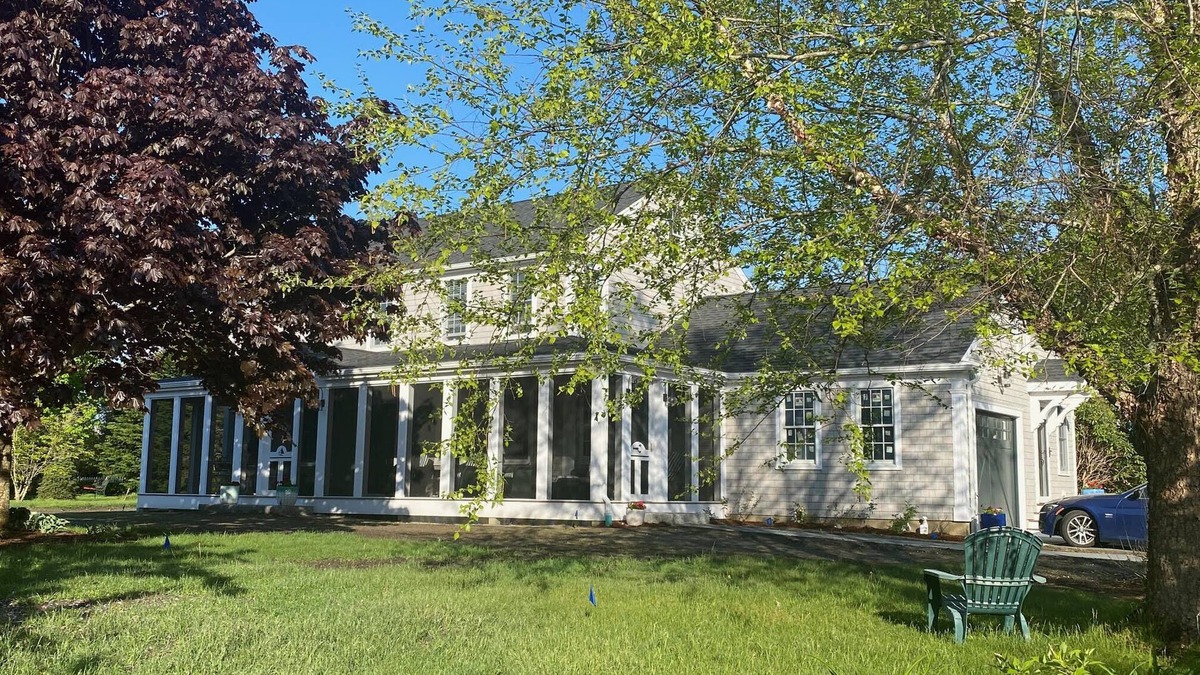 East Orleans House | 5 Bdrms - 5 Mins to Nauset, Hear the Atlantic from the Screened-in Farmers Porch