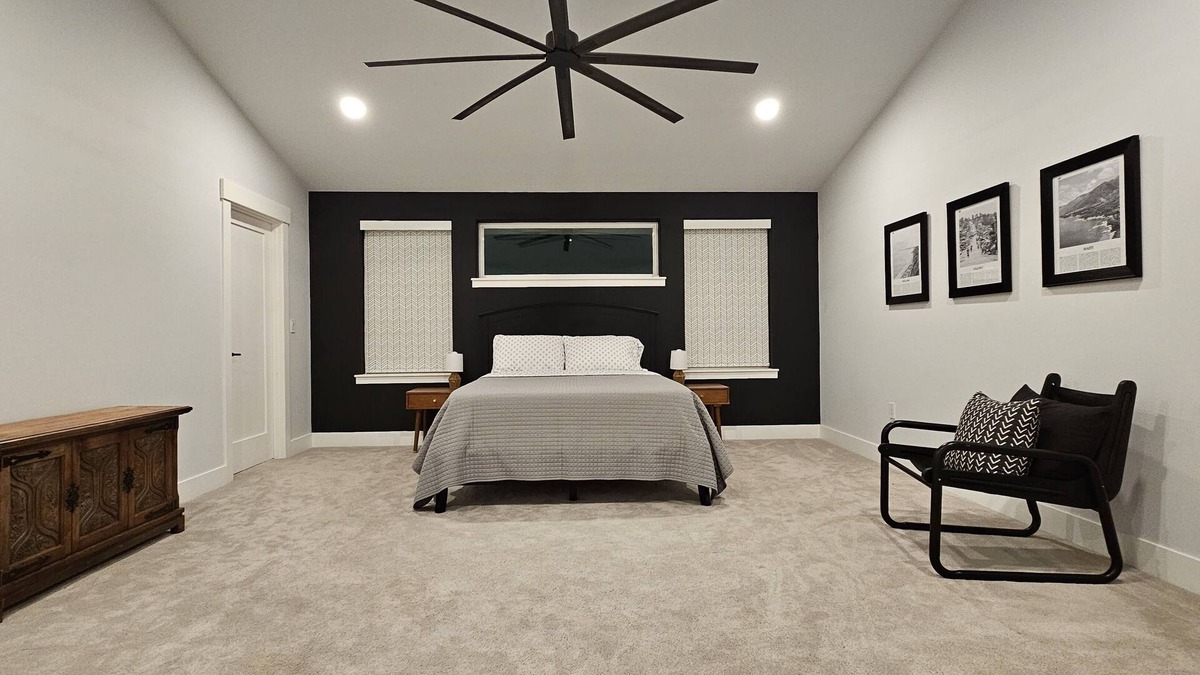 Renton House | 5 bed 2.5 bath w/detached game room. Open concept, spacious for large groups.