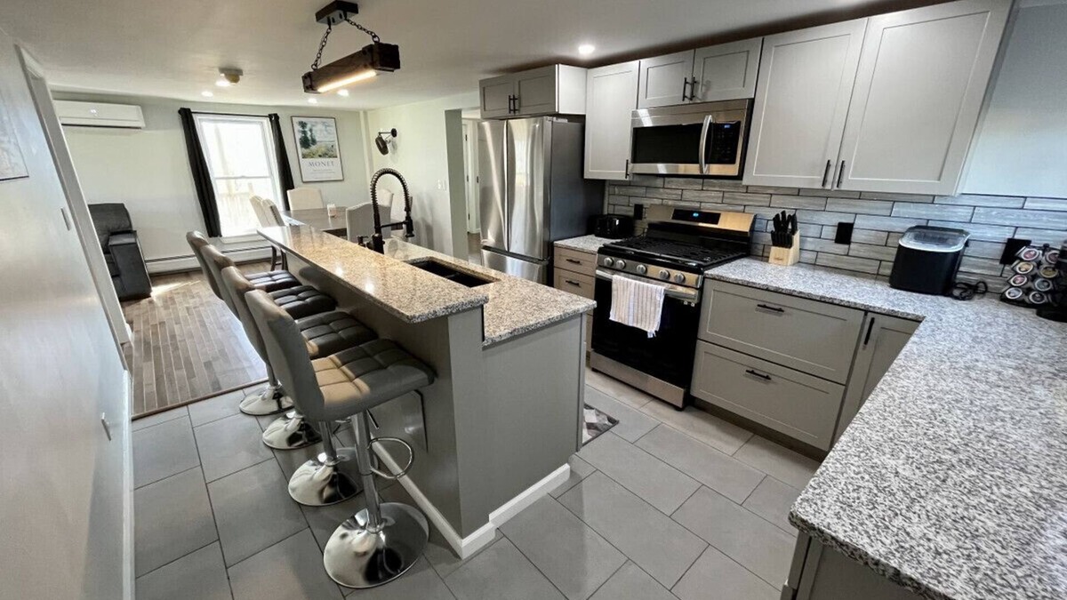 Stephentown Apartment | 5 Bed/3 bath Apt Near Jiminy Peak Berkshires