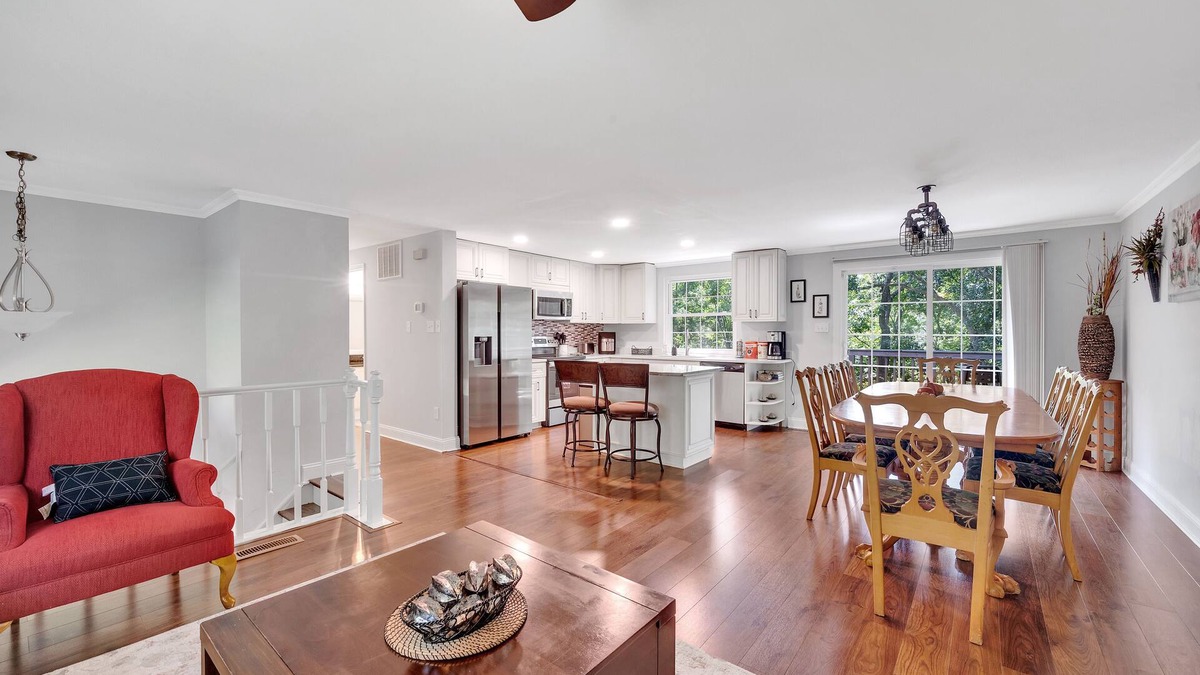 Charlotte House | 5 Bedroom 3 Full Bath 6 Bed Sleep 13