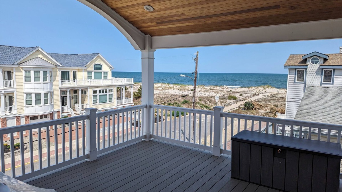 Townsend's Inlet House | 5 bedroom, 4.5 bath townhome that sleeps 12