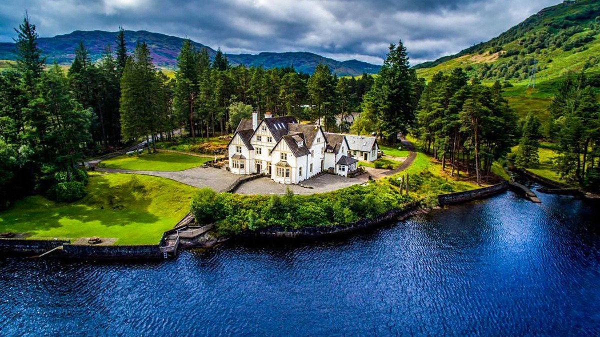 Stronachlachar Cottage | 5 bedroom accommodation in Stronachlachar