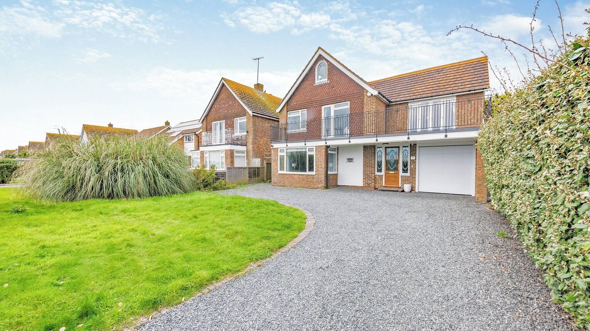 Worthing Cottage | 5 bedroom accommodation in Goring By Sea