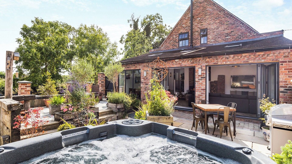 Radbourne Cottage | 5 bedroom accommodation in Ashbourne