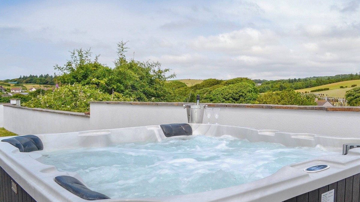 Portpatrick Cottage | 5 bedroom accommodation in Portpatrick, near Stranraer