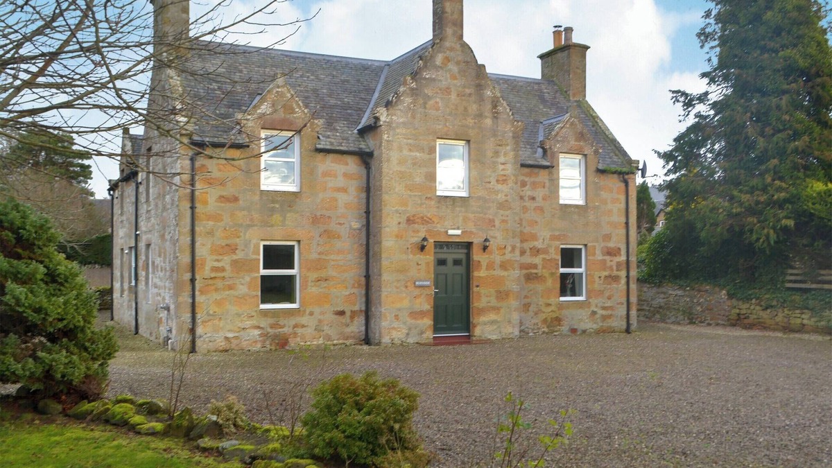 Dornoch Cottage | 5 bedroom accommodation in Dornoch, near Tain