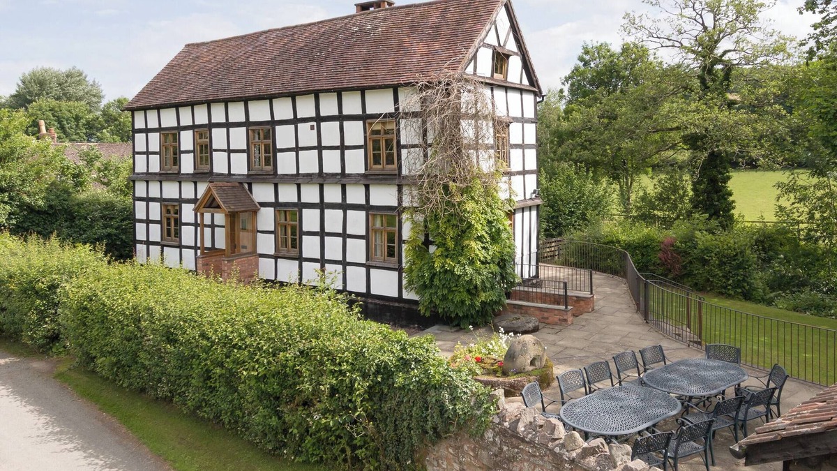 Mathon Cottage | 5 bedroom accommodation in Mathon, near Malvern